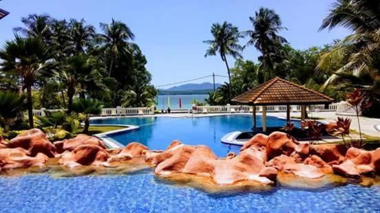The Orient Star Resort Lumut Exterior foto