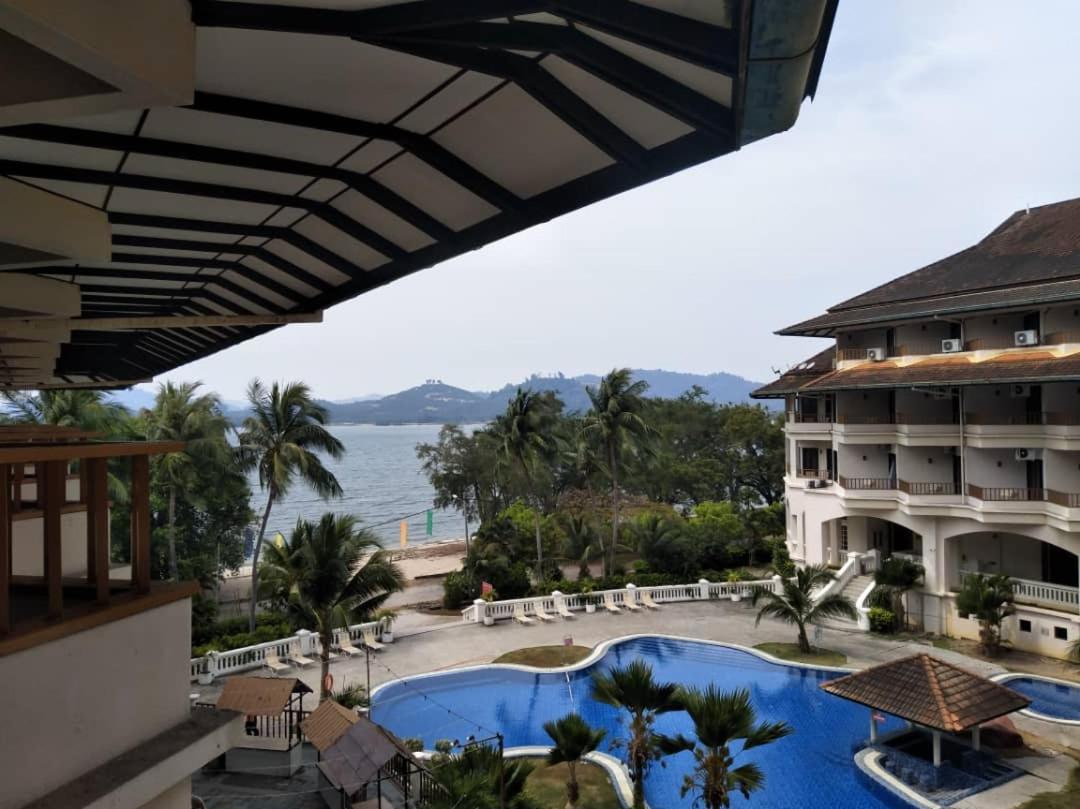 The Orient Star Resort Lumut Exterior foto