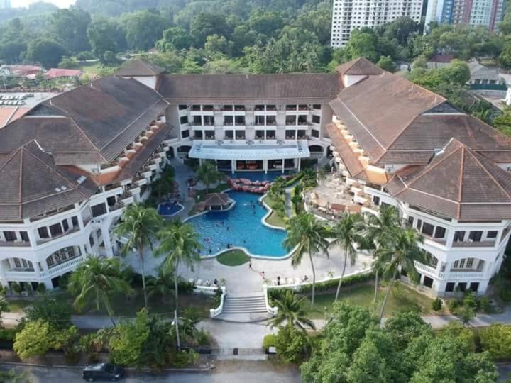 The Orient Star Resort Lumut Exterior foto